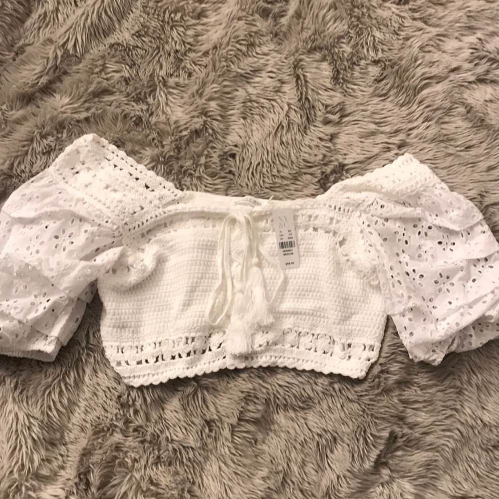 eyelet and crochet crop top from NY&Co - Picture 4 of 6